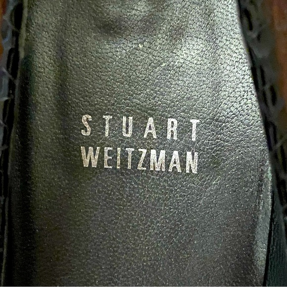 Stuart Weitzman Logo Plainfield Snake Embossed Platform Peep-Toe Pump, size 8.5 - Picture 8 of 9